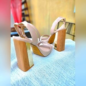 Aldo Cream Stiletto Heels Classic Design